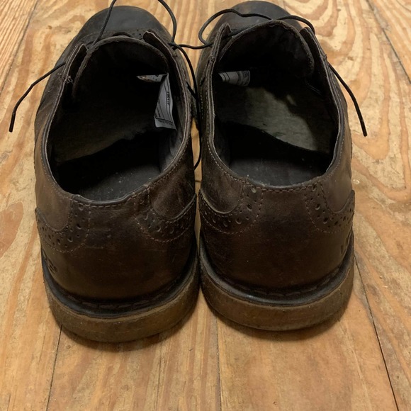 UGG Men’s Size 9 Brown Leather Brogue Oxfords Crepe Soles - Picture 4 of 9
